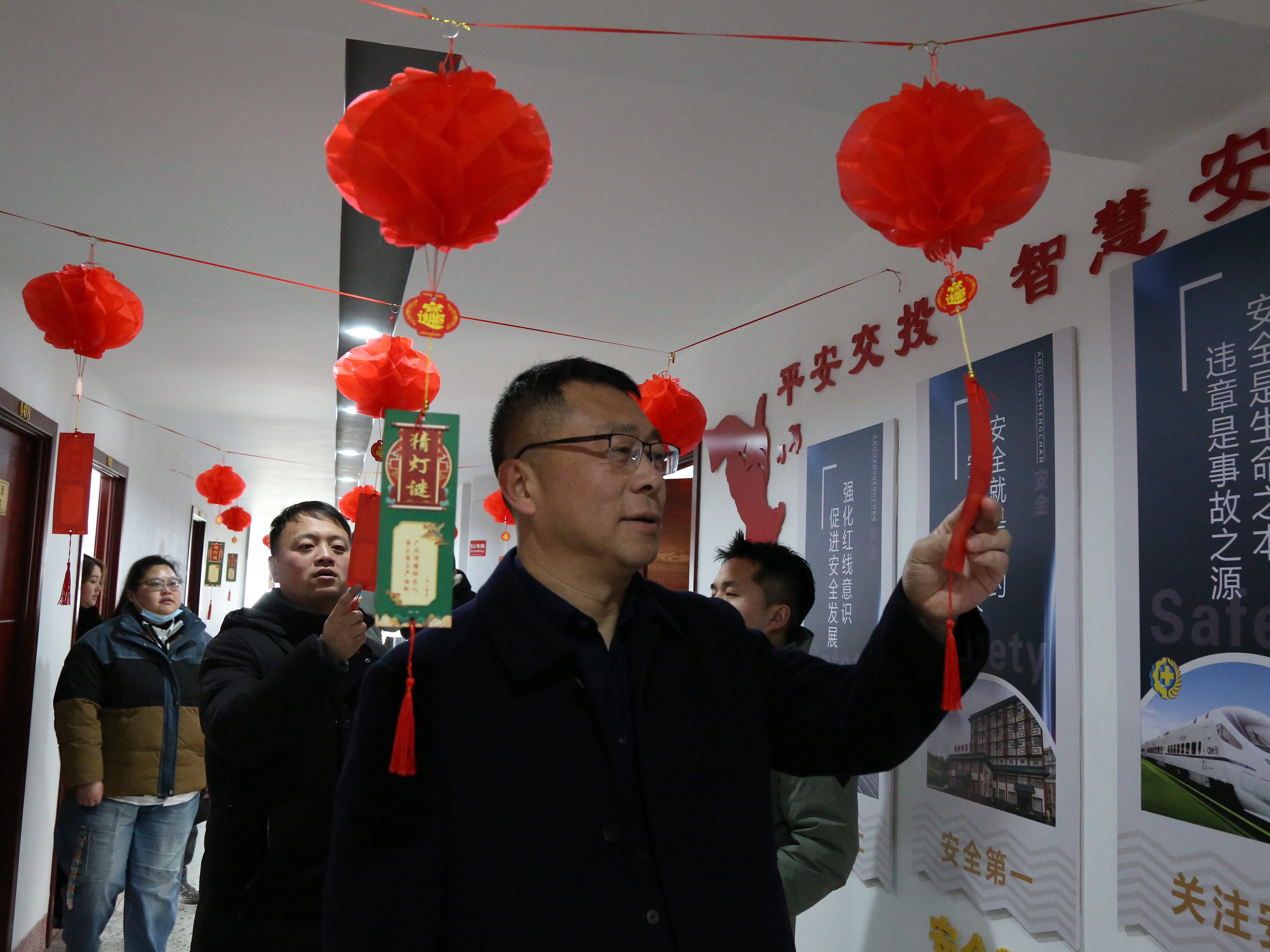 正在上傳...