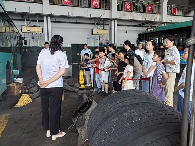 4-修理車間3.jpg