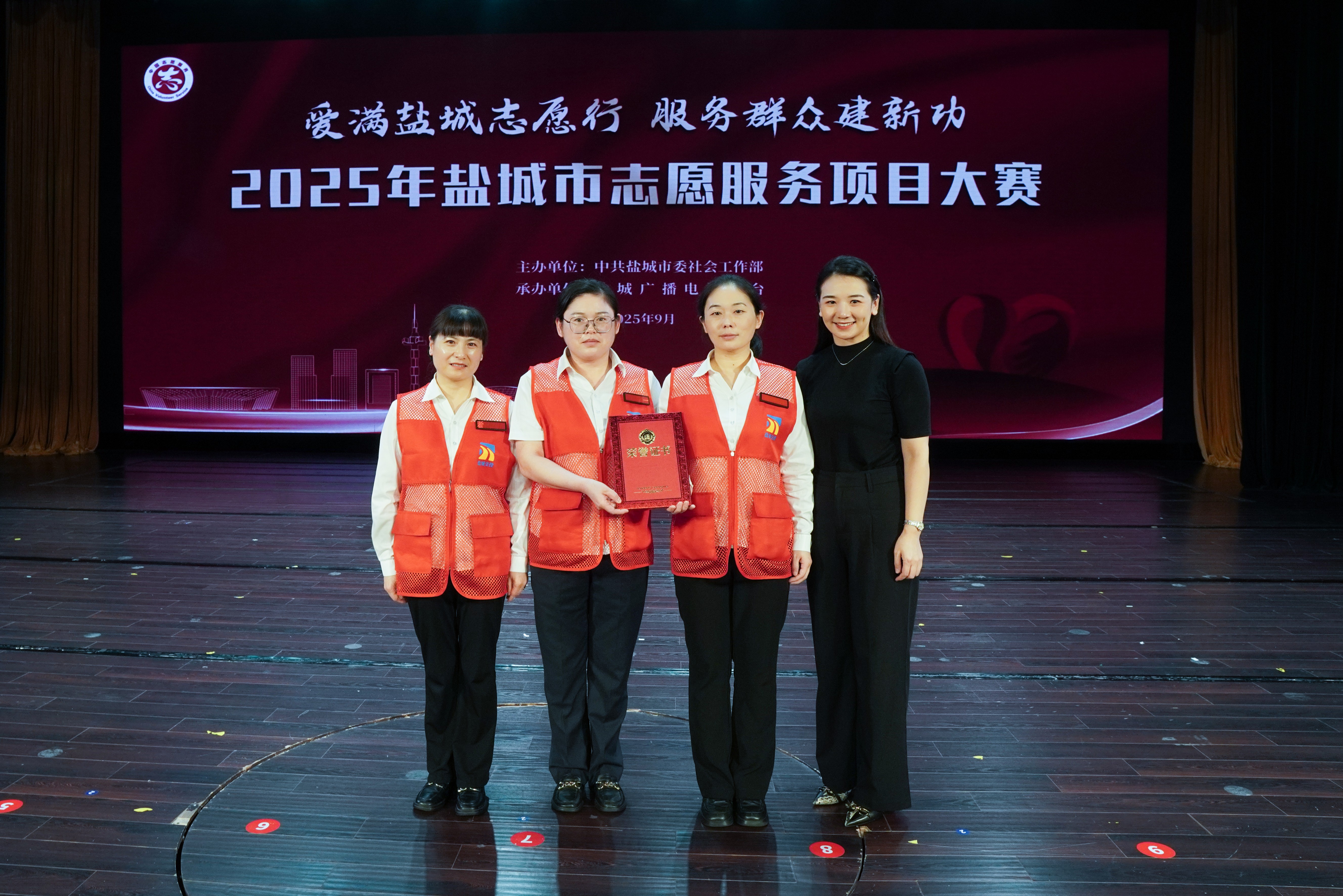 1813acba0b9b004c57bfa0262c260ffc_副本.jpg